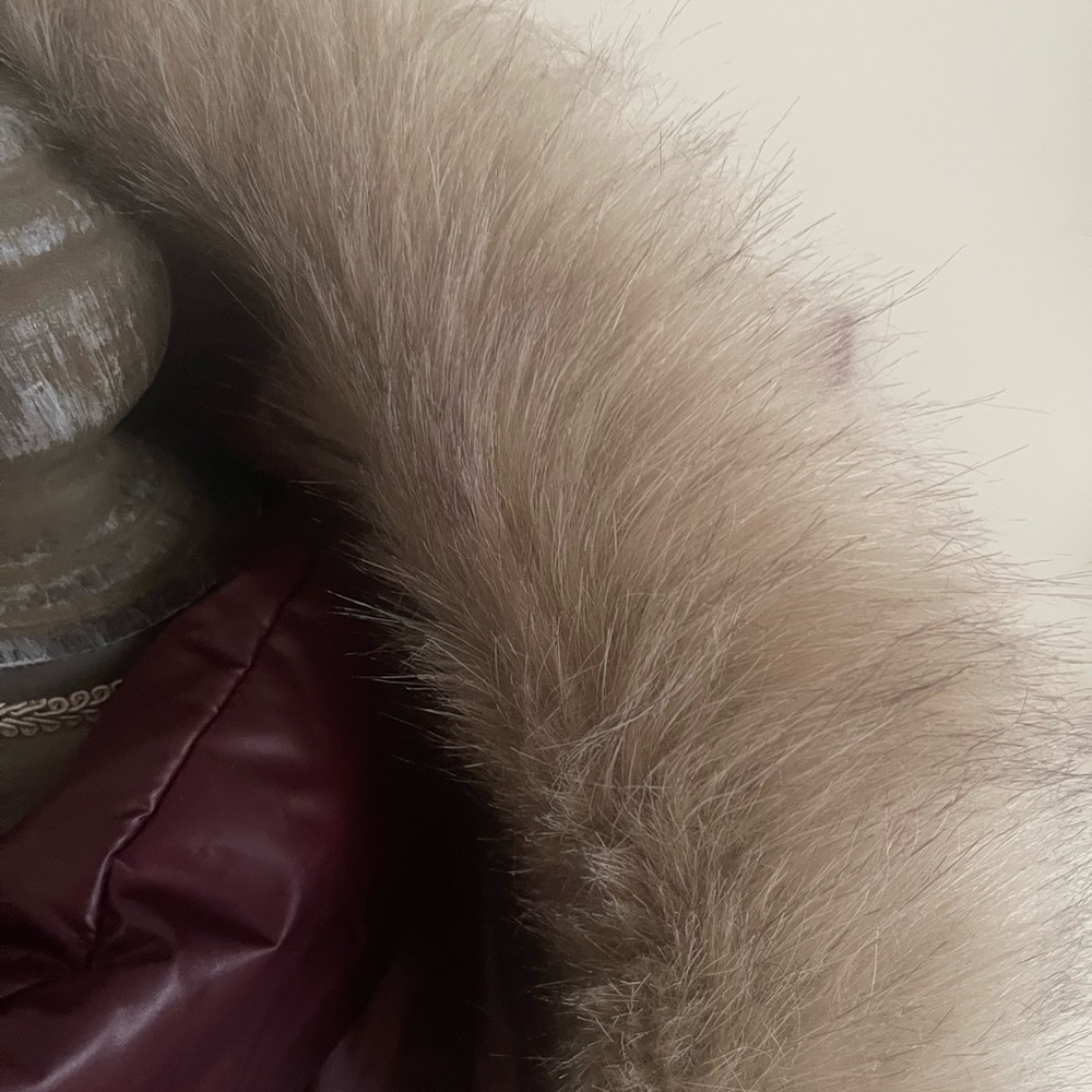 Marc New York Women's Burgundy Puffer Vest with Fur Trim - Picture 6 of 12